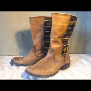 Leather boots with moto straps and woven panels